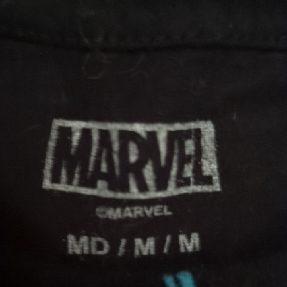 Marvel T-Shirt - Picture 2 of 3